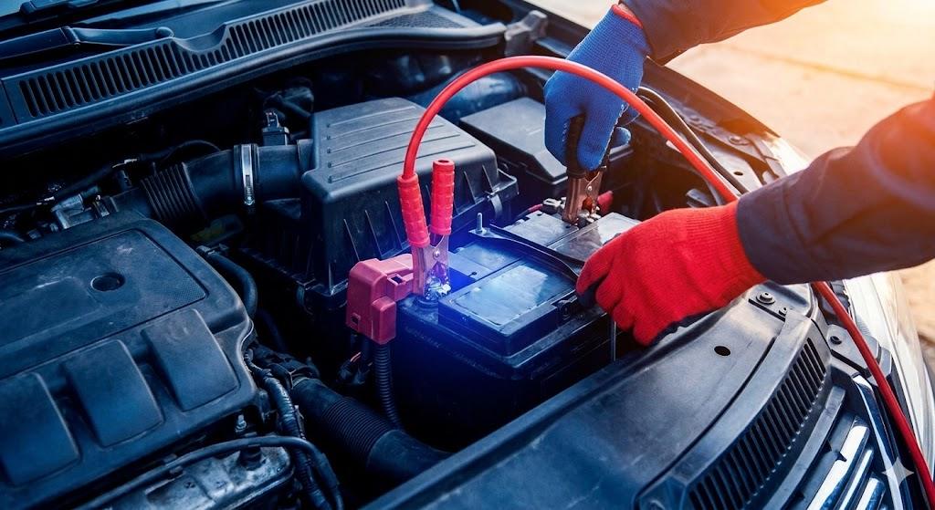 Chargeur batterie voiture : arrête d&rsquo;en racheter une chaque hiver